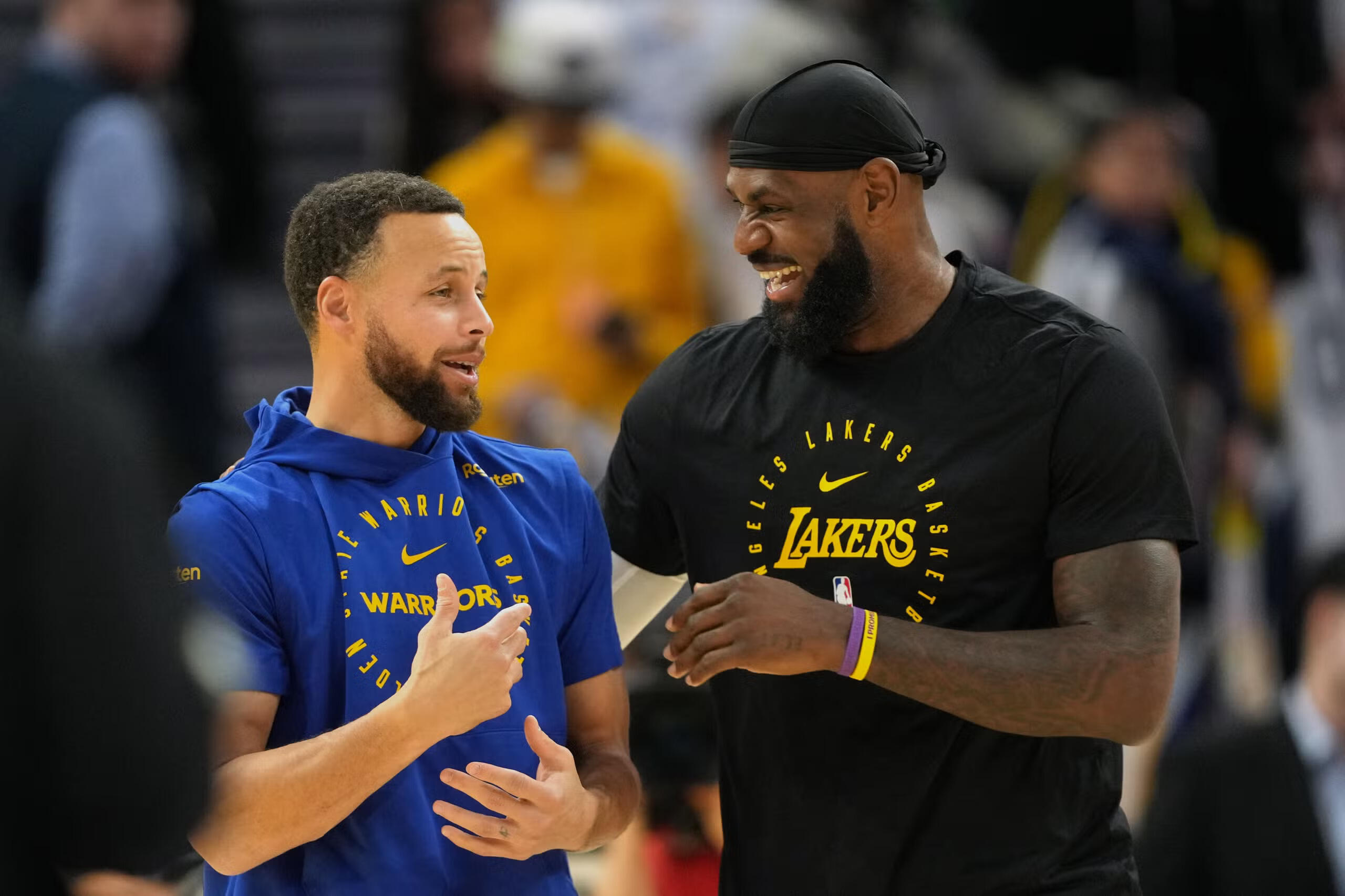Curry Ajak LeBron Gabung Warriors di Musim Baru NBA