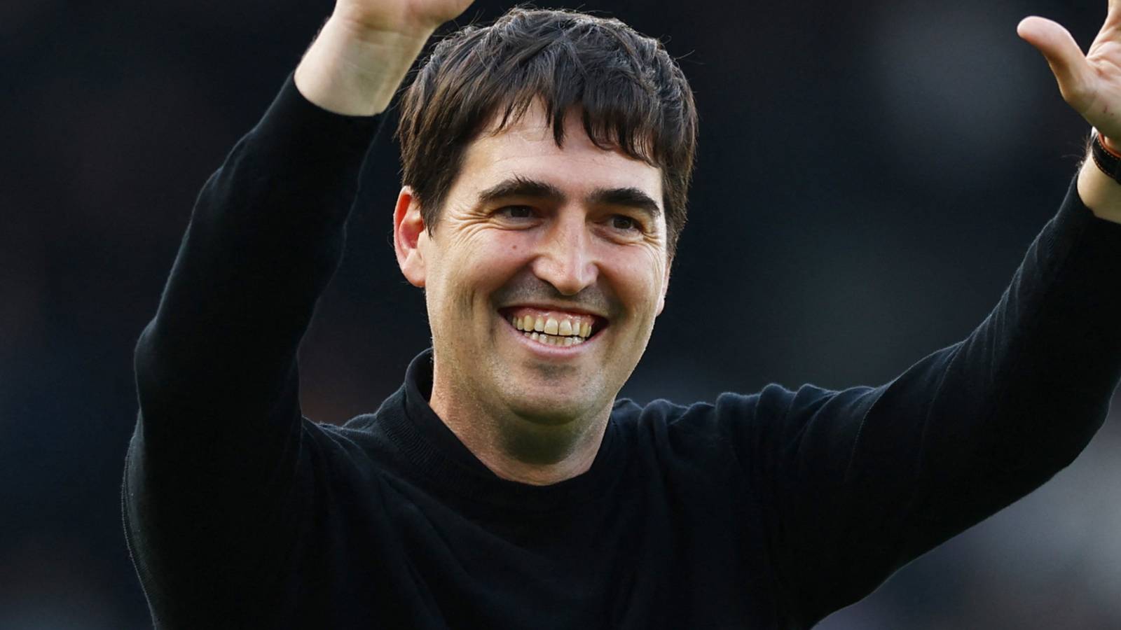 Liverpool Kejar Tandatangan Bek Raksasa Tinggi 6 Kaki 4 untuk Iraola