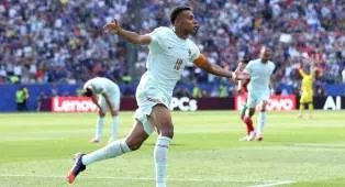 Rafael Van Der Vaart Bela Kylian Mbappe dari Haters