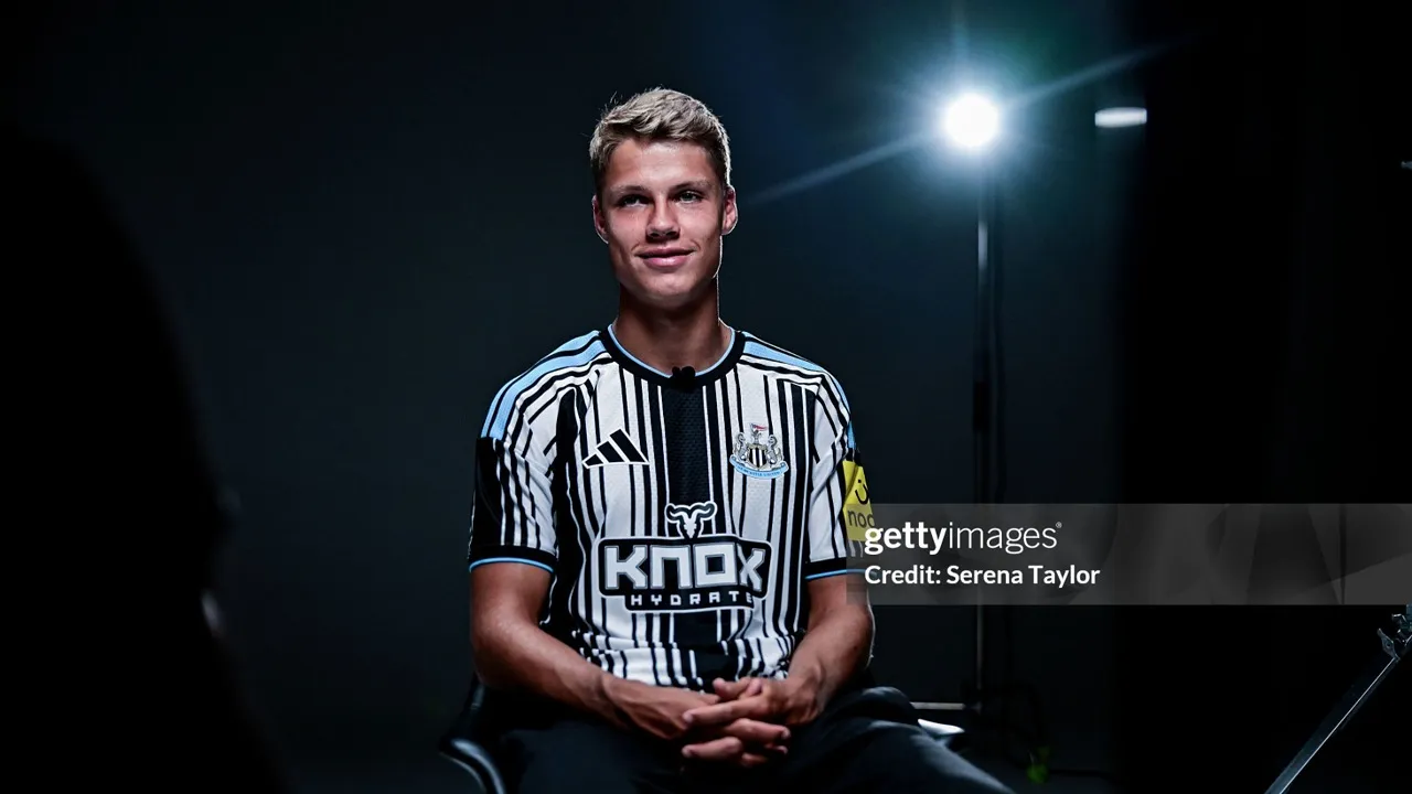 Sean Steur disebut akan menghadapi ujian berat pada awal kariernya di Newcastle United