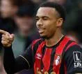 Tottenham Mulai Kontak, Agen Junior Kroupi Angkat Bicara