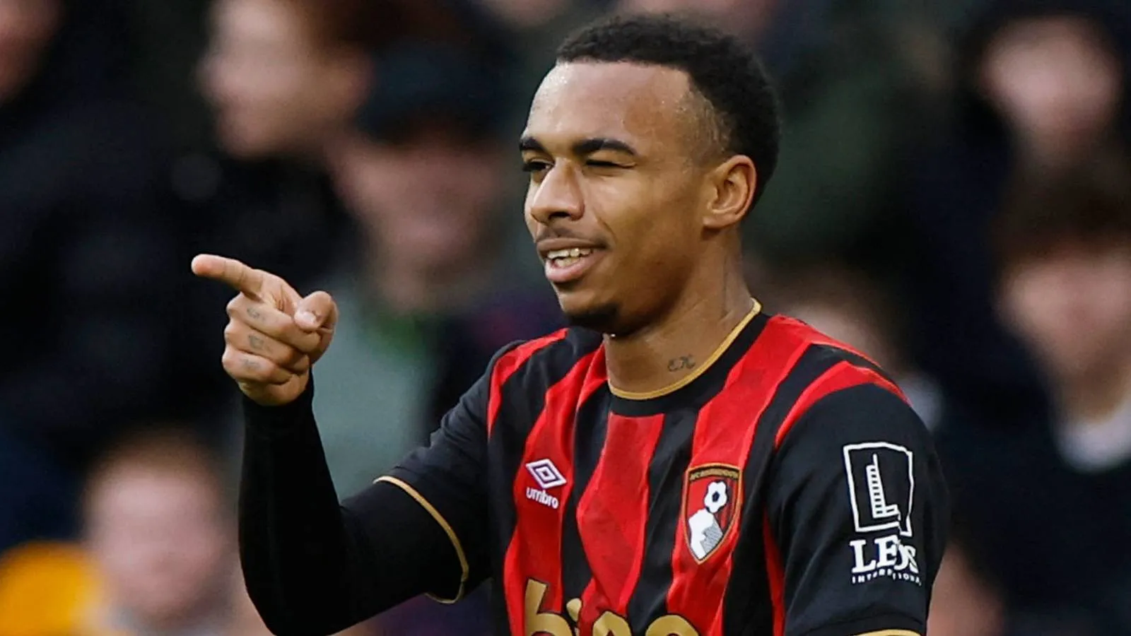 Tottenham Mulai Kontak, Agen Junior Kroupi Angkat Bicara - sumber: (givemesport)