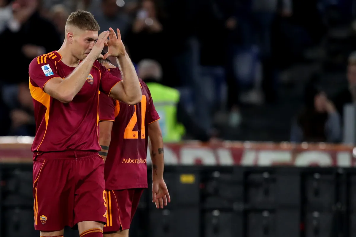 Ajax Incar Dovbyk atas Rekomendasi Eks Pelatih Girona, Michel - sumber: (footballitalia)