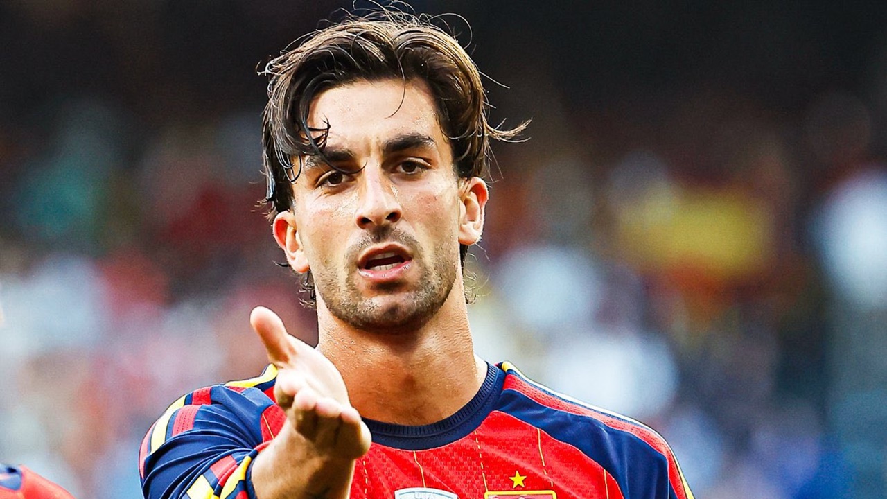Atletico Madrid Disaingi Tottenham Dalam Perburuan Bintang Barcelona