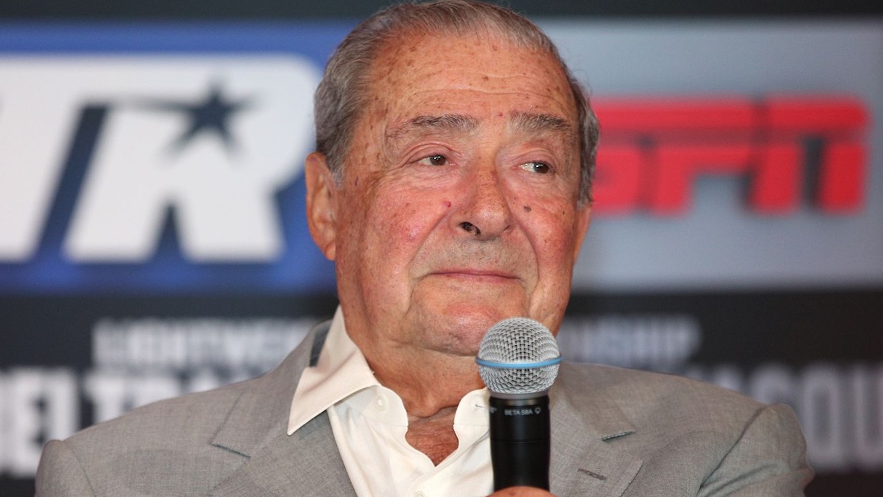 Bob Arum Akui Kemenangan George Foreman Jadi Puncak Kariernya