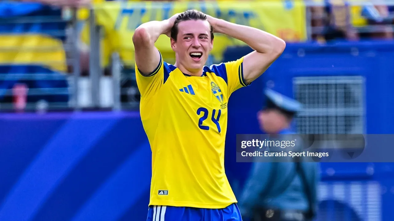 Elliot Stroud masuk radar Hull City setelah peluang ke Genoa meredup