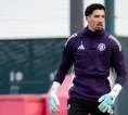 Karl Darlow Datang, Altay Bayindir Makin Dekat Tinggalkan MU