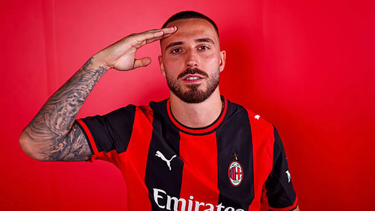 Siap Berikan yang Terbaik, Mario Gila Ungkap Ambisi Besarnya di AC Milan