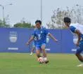 Kembali ke Persib, Igor Tolic Pantau Progres Pemain Pinjaman