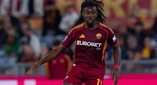 Manchester United Bersiap Ajukan Tawaran Resmi untuk Manu Kone