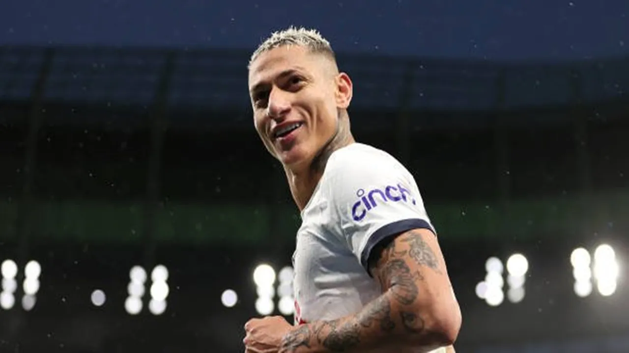 Striker Tottenham
