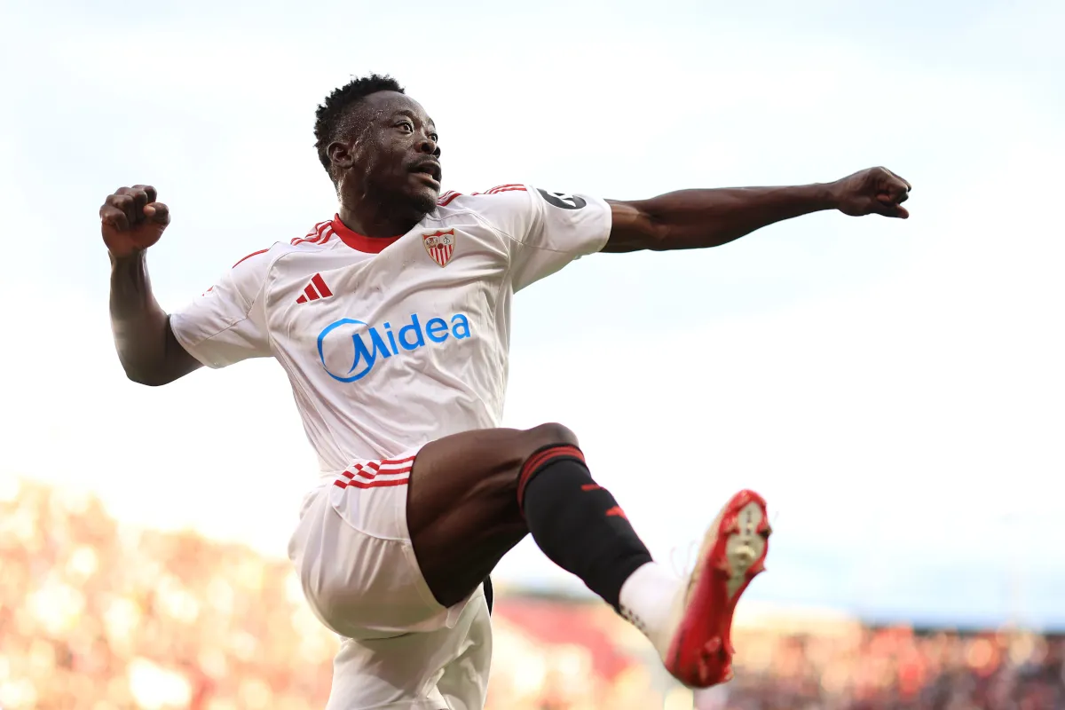 Striker Sevilla, Adams, Hampir Pasti Gabung Venezia Senilai €16 Juta - sumber: (footballitalia)