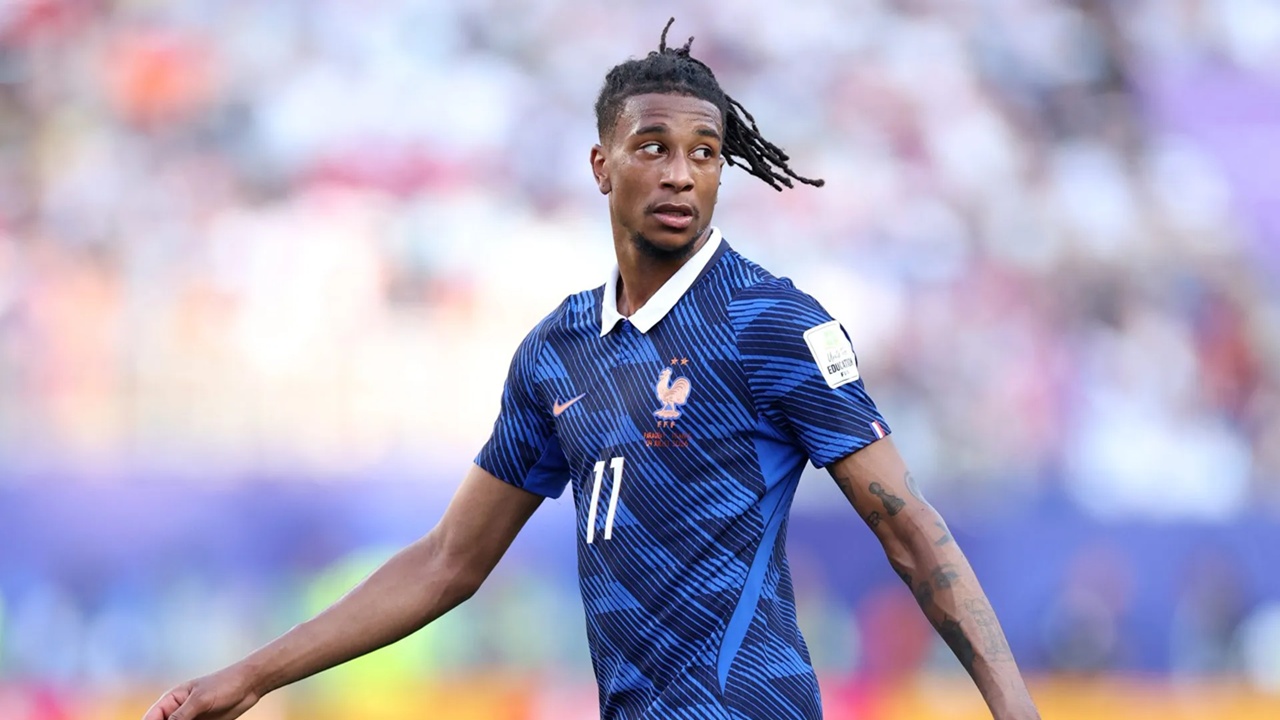 Didier Deschamps Tak Yakin Real Madrid Sanggup Bayar Michael Olise