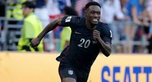 Fenerbahce Siap Gagalkan Upaya Spurs Rekrut Folarin Balogun