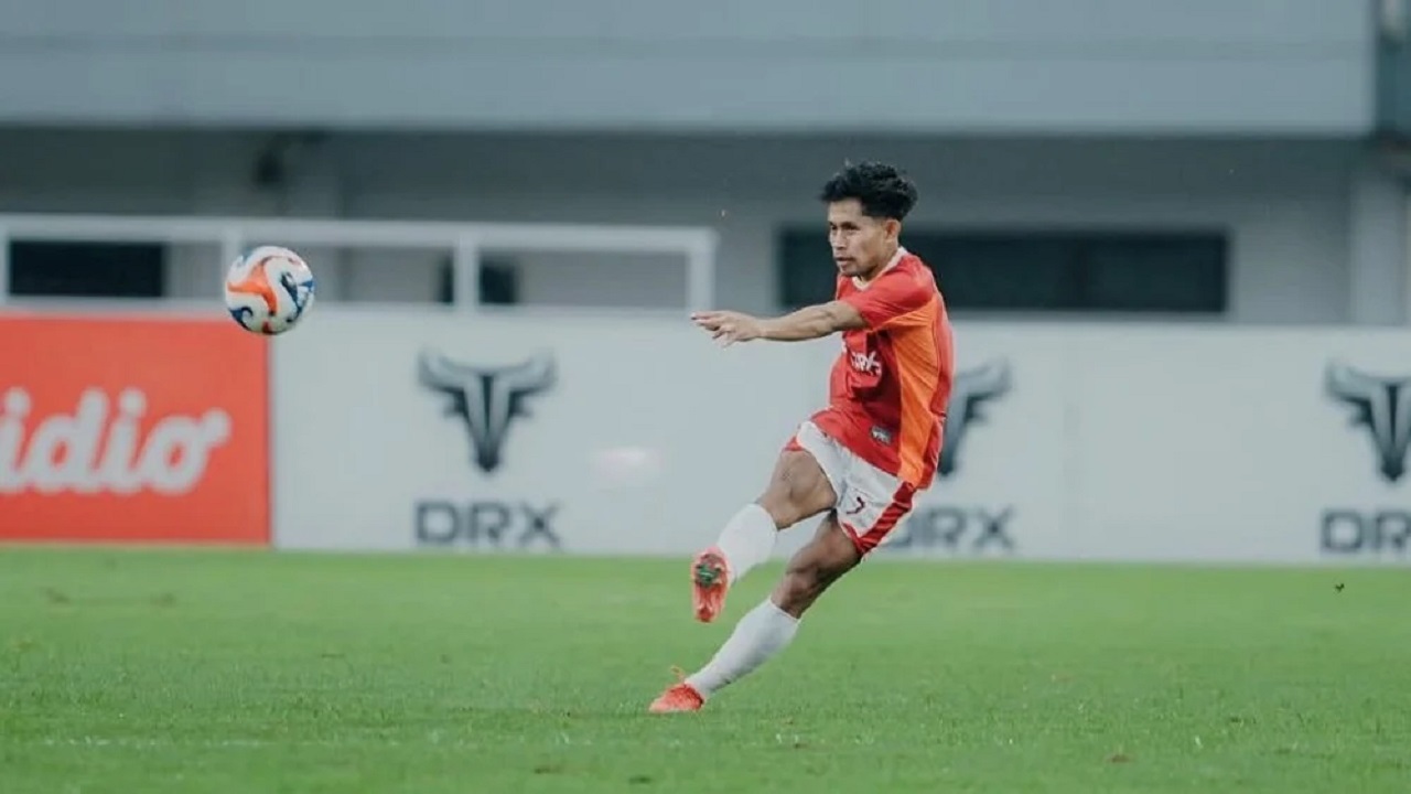 Garudayaksa FC Resmi Pertahankan Andik Vermansyah