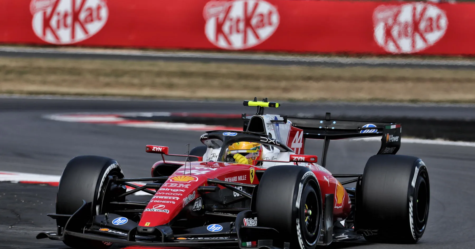 Hamilton Ingin Tampil Lebih Baik di GP Belgia - sumber: (racingnews365)