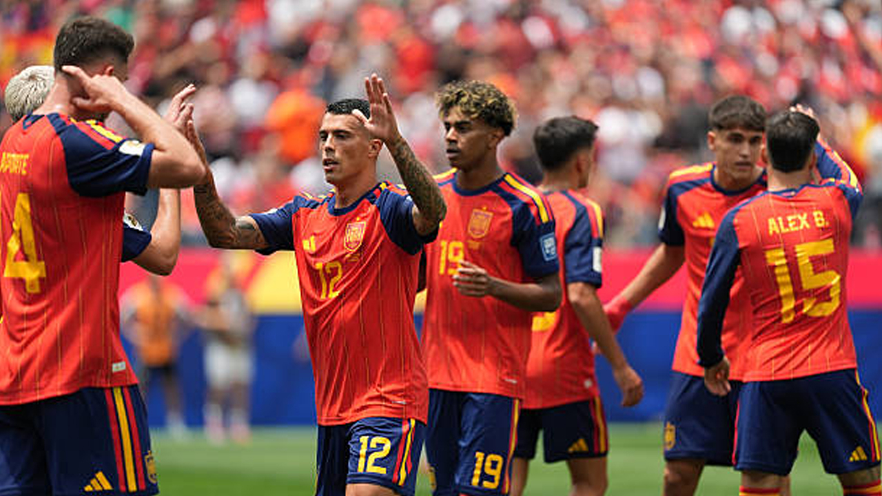 Kagumi Permainan Spanyol, Ibrahima Konate Puji Counter-Pressing La Roja