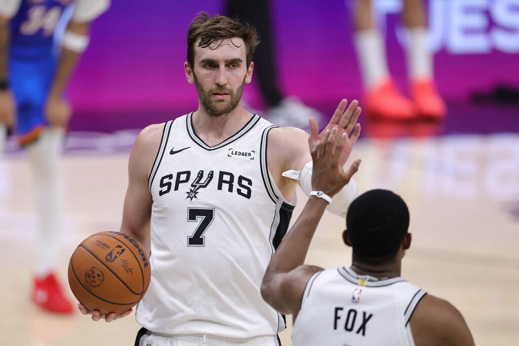 Luke Kornet Rayu LeBron Gabung ke Spurs Lewat Voice Note