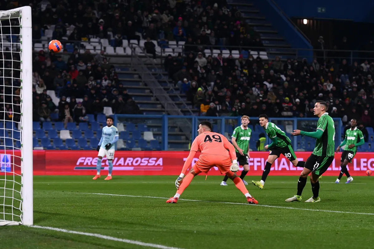 Newcastle Saingi Leeds dan Sunderland dalam Perburuan Muharemovic - sumber: (footballitalia)