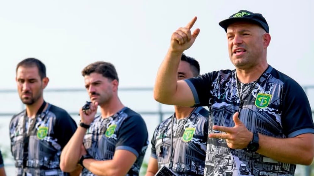 Taktik Inovatif Tavares: Persiapan Unik Persebaya Hadapi Pra