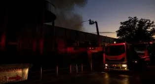 Venue Bulu Tangkis Olimpiade Athena 2004 Dikabarkan Hangus Terbakar