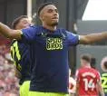 Aston Villa Lepas Lewis Dobbin, Southampton Menangkan Persaingan Transfer