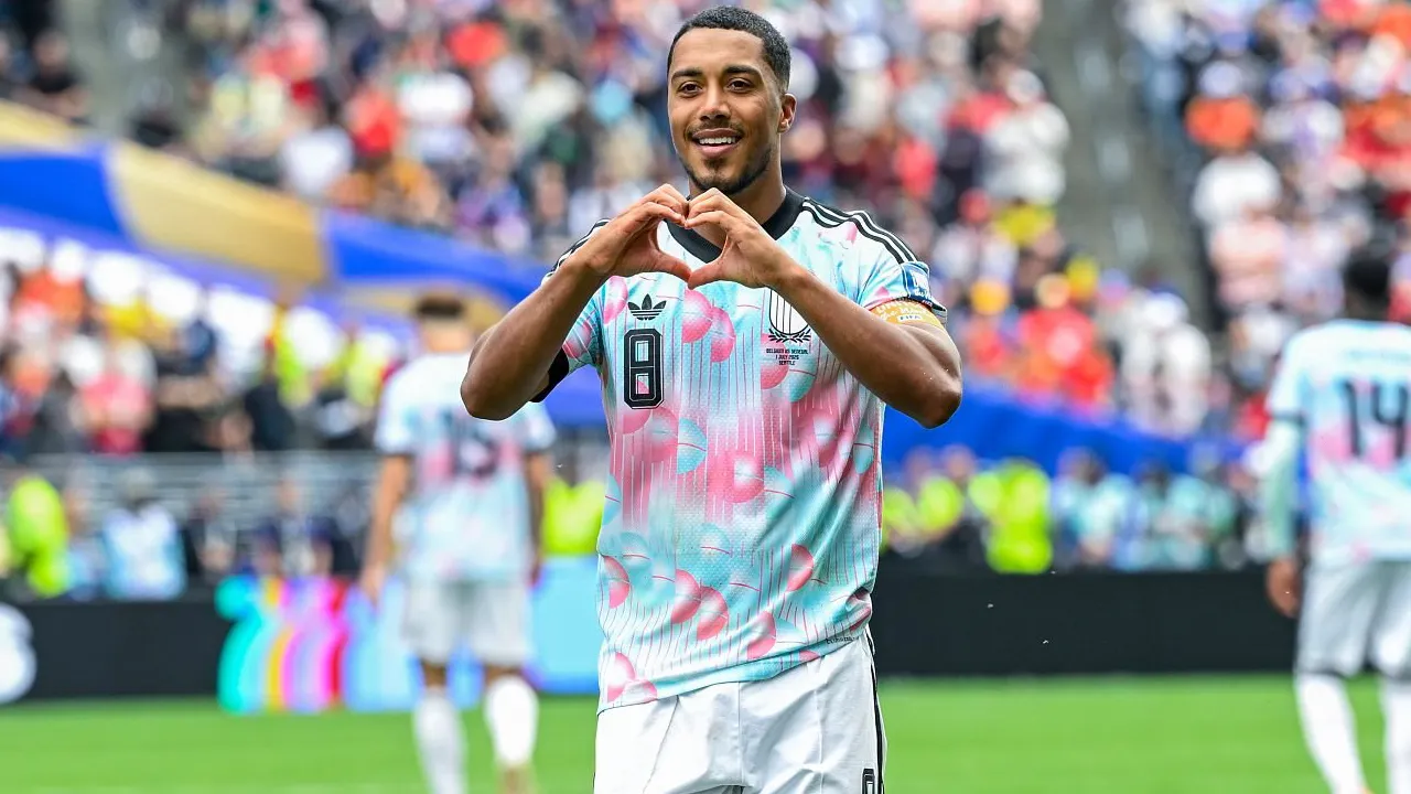 Aston Villa Punya Tiga Opsi untuk Gantikan Peran Youri Tielemans