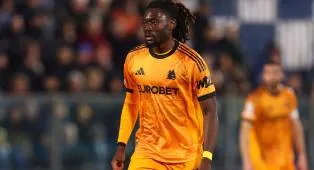 Dilirik Manchester United, AS Roma Banderol Manu Kone Segini
