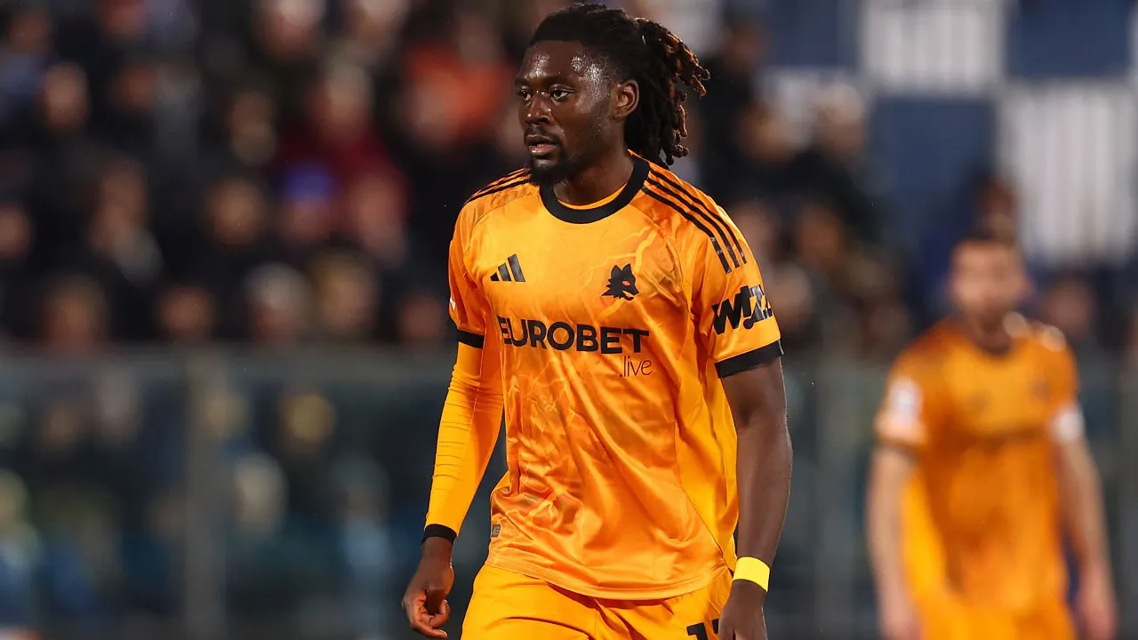 Dilirik Manchester United, AS Roma Banderol Manu Kone Segini