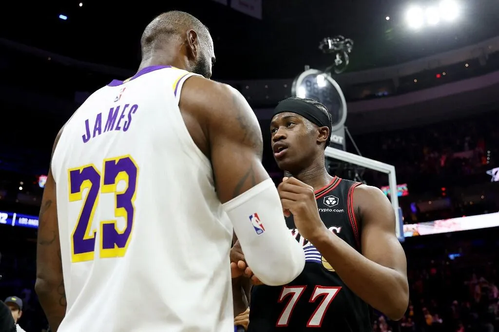 Dukungan VJ Edgecombe Tambah Panas Rumor LeBron ke Sixers