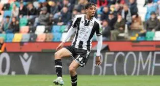 Fabrizio Romano: Milan Tak Pernah Terlibat Dalam Perebutan Arthur Atta