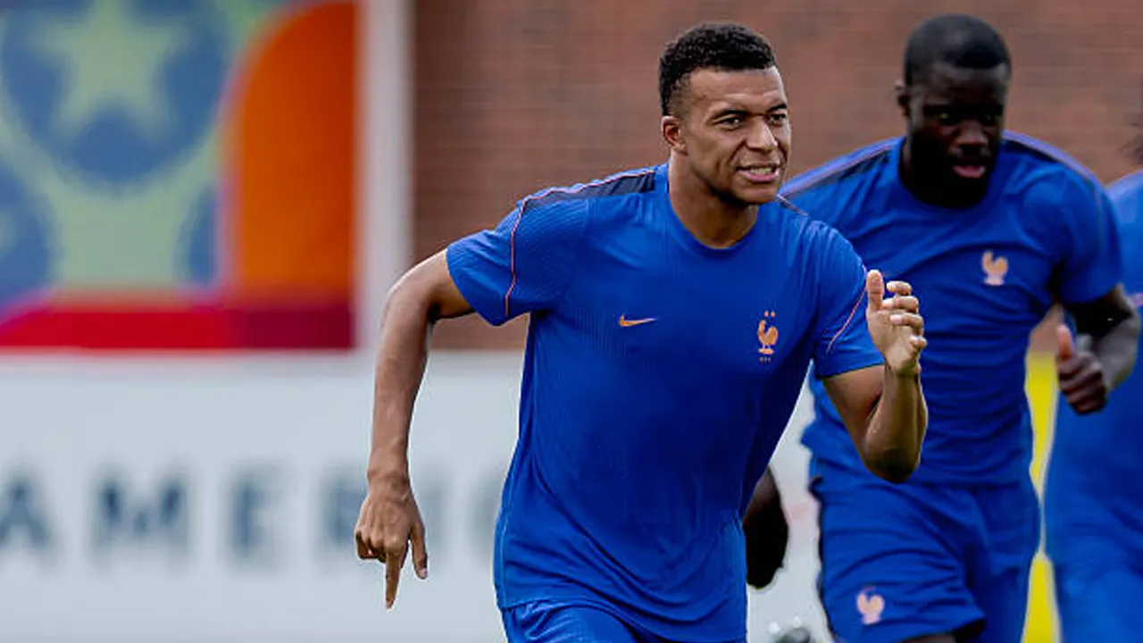 Kylian Mbappe Tak Tuntaskan Latihan Jelang Duel Prancis vs Spanyol