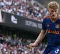 Lewis Hall Tertarik ke MU, Tapi Newcastle Belum Beri Lampu Hijau