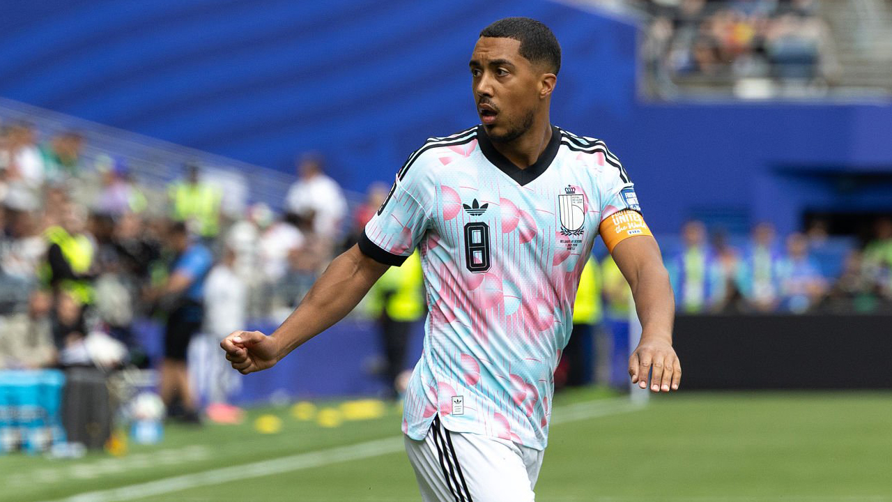 Lolos Tes Medis, MU Selangkah Lagi Resmikan Transfer Youri Tielemans