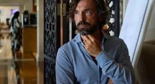 Maldini Pilih Pirlo Sebagai Kandidat Utama Pelatih Timnas Italia