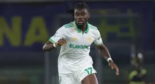 MU Harus Bersaing dengan Liverpool untuk Dapatkan Manu Kone