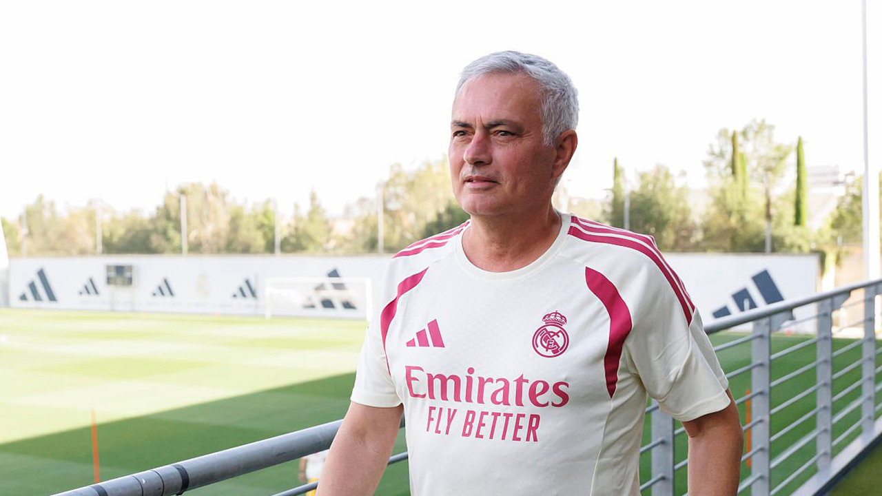 Netflix Bongkar Perjalanan Karier Jose Mourinho Lewat Serial Tiga Episode