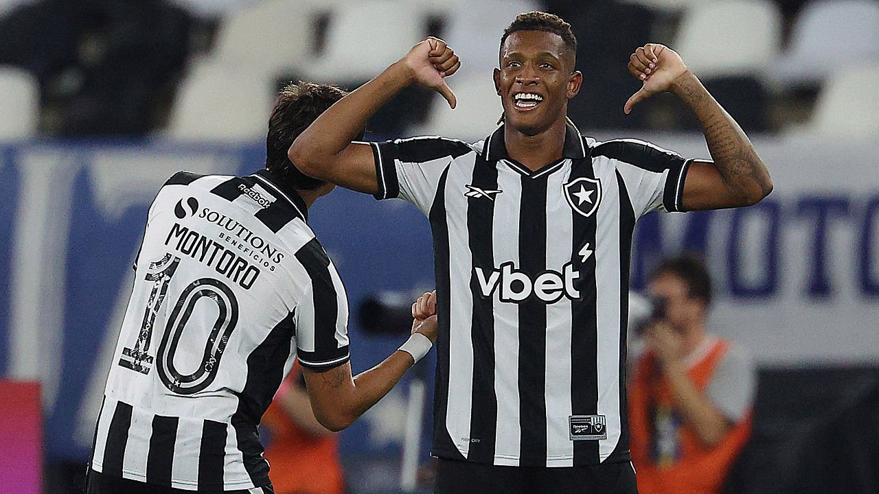 Newcastle United Pimpin Perburuan Danilo di Musim Panas Tahun ini
