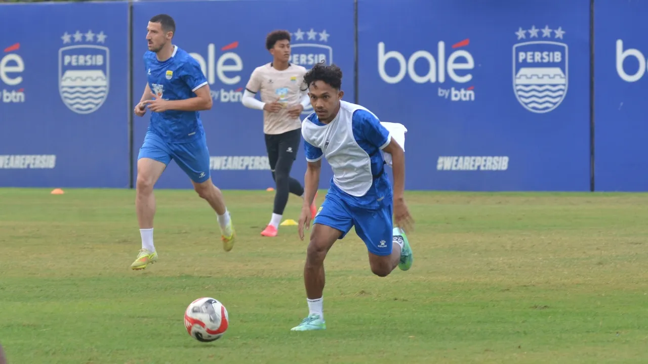 Winger muda Persib, Ikhwan Tanamal