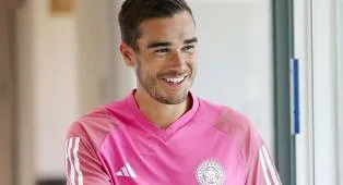 Tiba di Cagliari, Harry Winks: Senang Akhirnya Bisa Kembali ke Italia