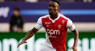 Chelsea dan Spurs Saling Sikut Demi Rekrut Folarin Balogun