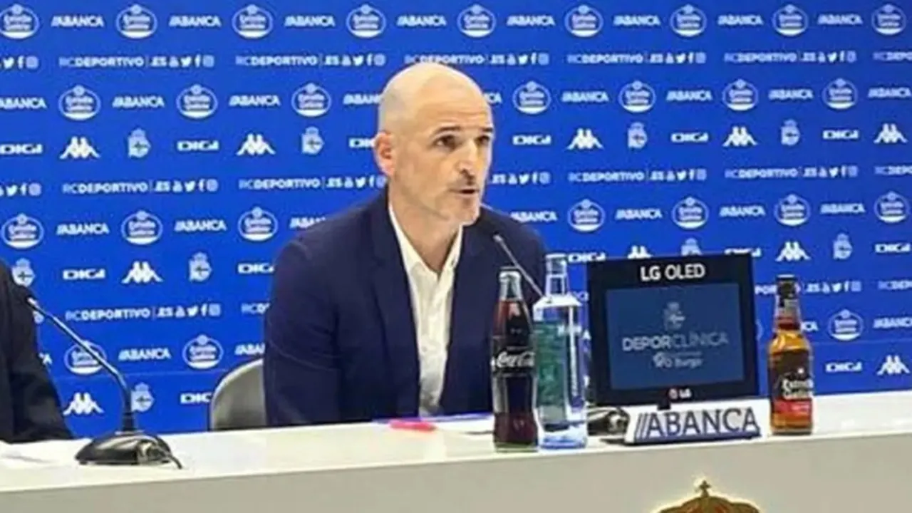 Fernando Soriano Sebut Deportivo La Coruna Akan Datangkan Tiga Pemain Lagi