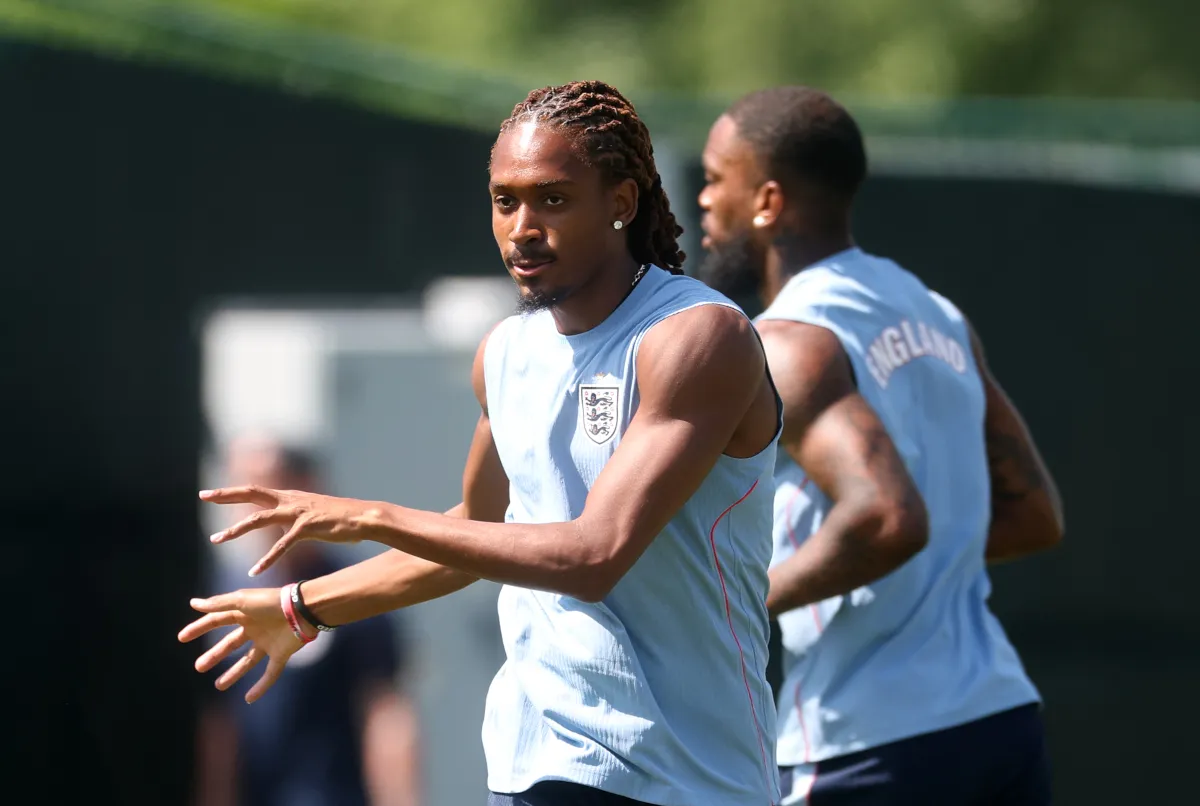 Inter Milan Siapkan Negosiasi untuk Rekrut Spence dari Tottenham - sumber: (footballitalia)
