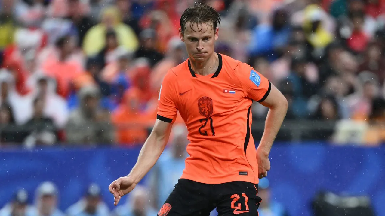 Musim Belum Dimulai, Frenkie de Jong Malah Sudah Cedera Serius