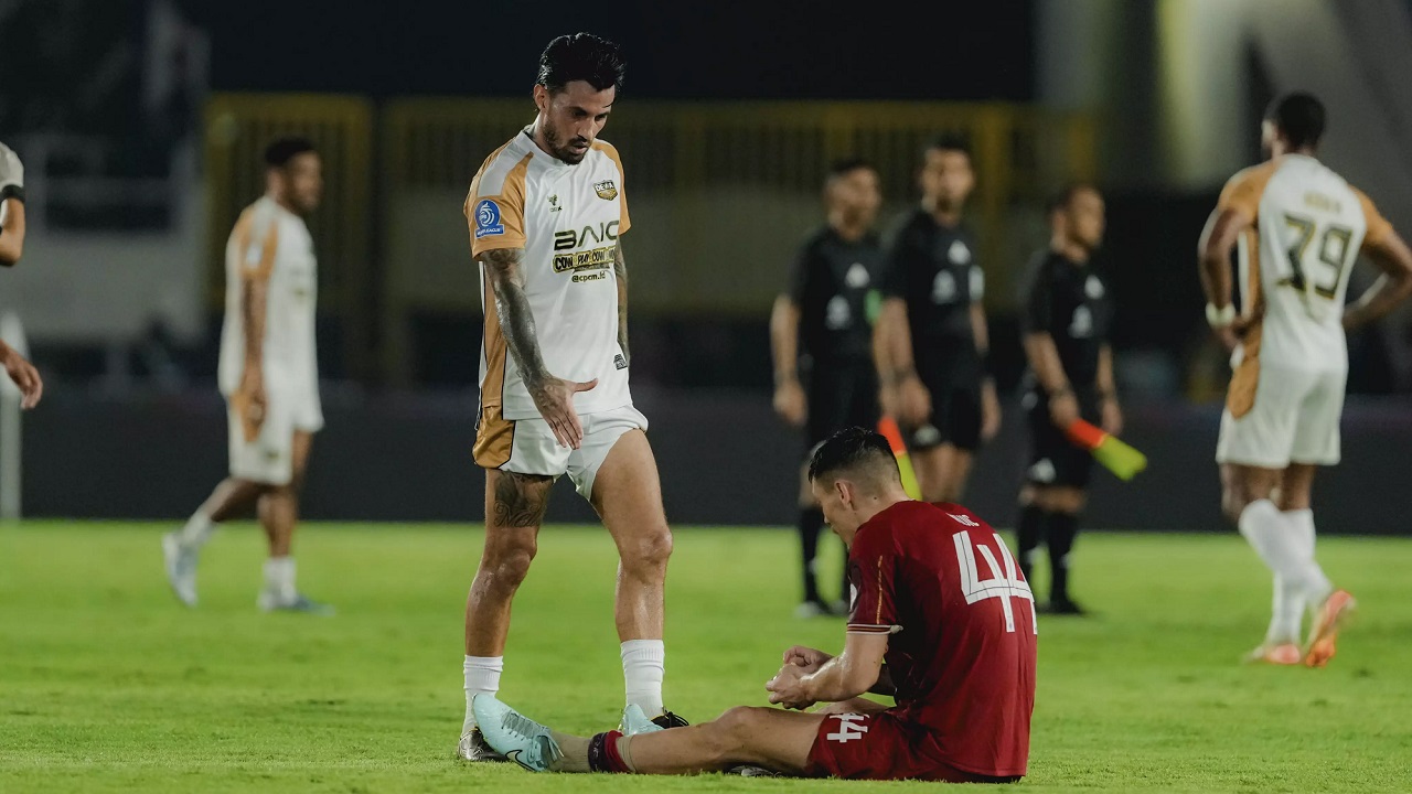 Semen Padang FC Menggebrak Lagi Di Bursa Transfer, Rekrut Stefano Lilipaly