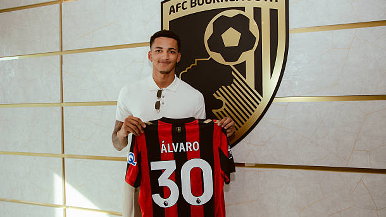 Teken Kontrak Lima Tahun, Bournemouth Resmi Datangkan Alvaro Rodriguez