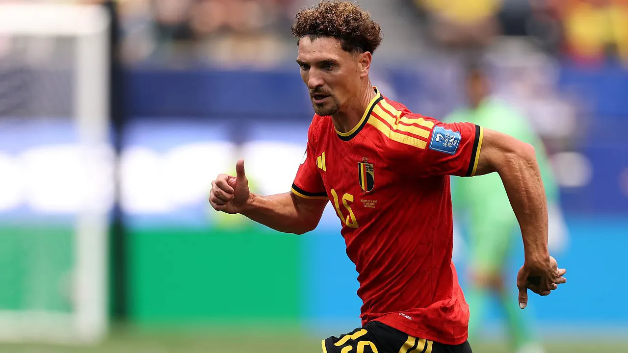 Thomas Meunier Segera Gabung Sunderland dengan Status Bebas Transfer