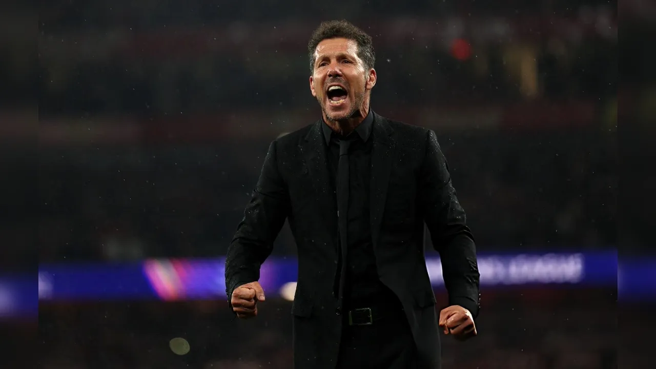 Atletico Madrid Pertimbangkan Rekrut Defender Barcelona