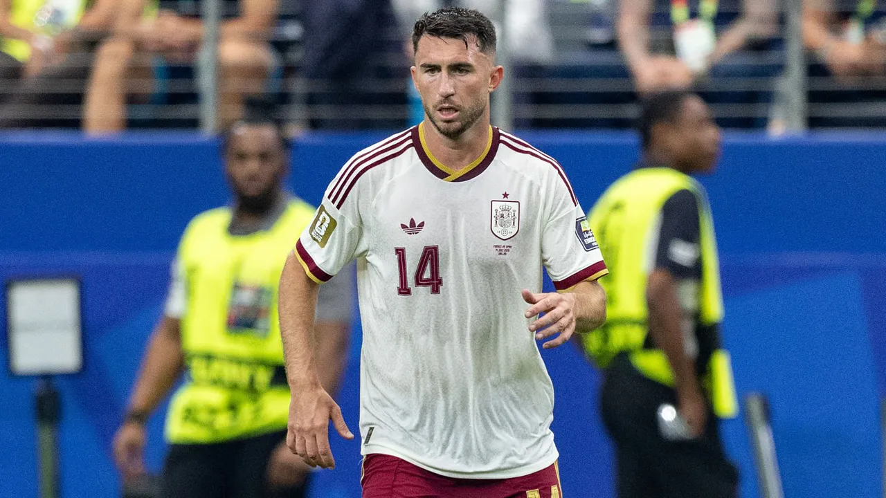 Barcelona Dapat Tawaran Rekrut Aymeric Laporte