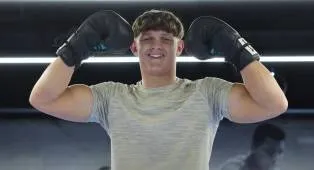 Brad Casey Targetkan Peran Besar di Divisi Kelas Penjelajah Inggris
